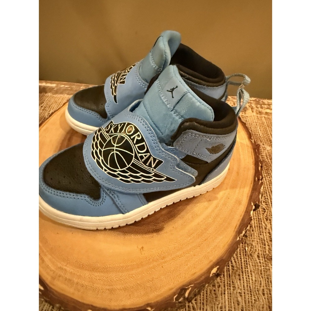 Jordan 1 Sky University blue toddler 9C BQ7196-401 No Lace